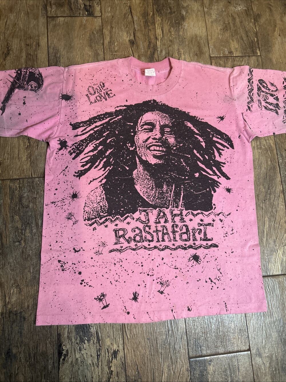 VTG Bob Marley Jah Rastafari One Love All Over Print Rap Tee Pink USA Single Sti
